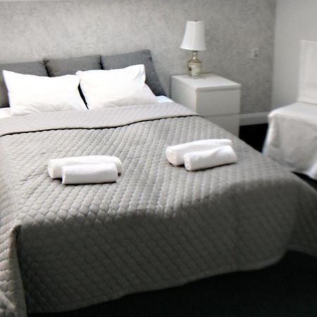 Drukarnia Smaku Hotel โอวาวา ภายนอก รูปภาพ