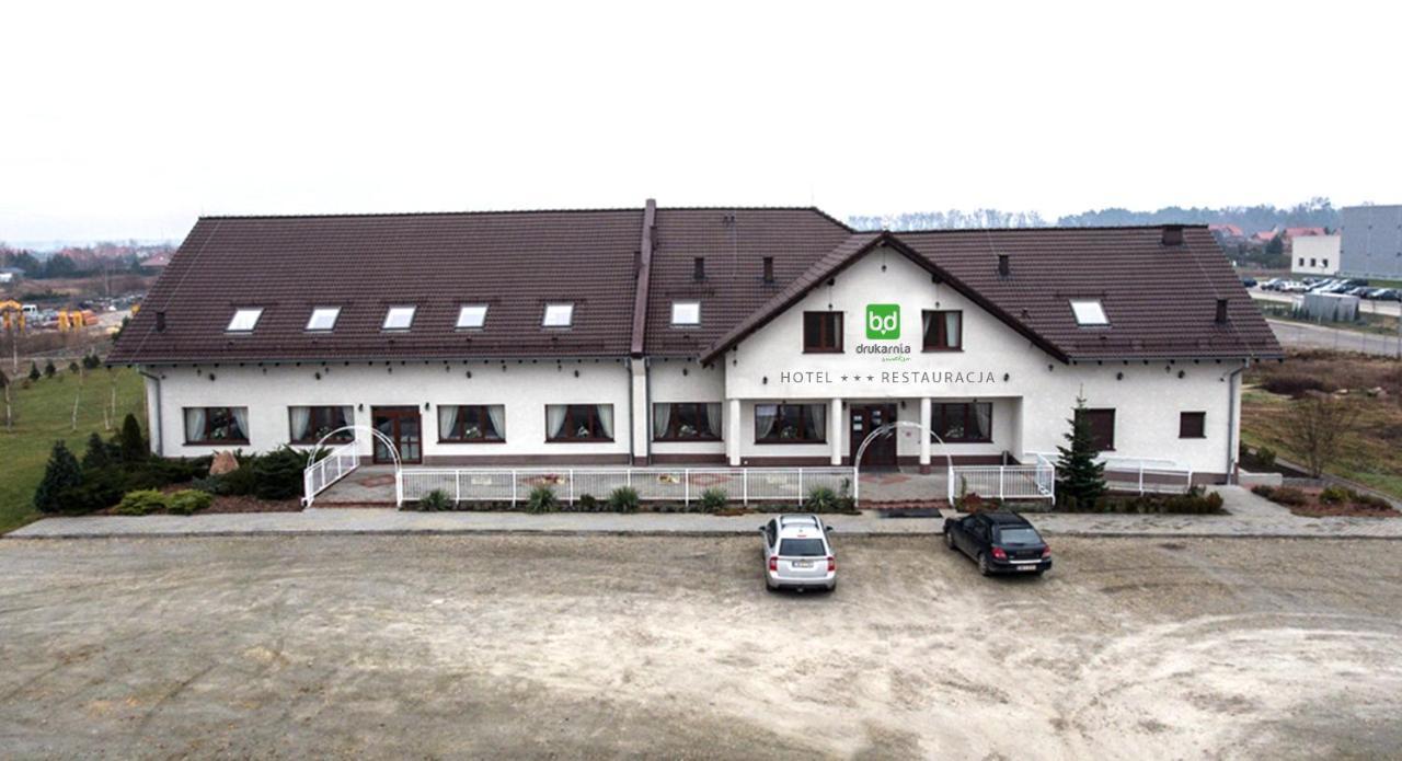 Drukarnia Smaku Hotel โอวาวา ภายนอก รูปภาพ